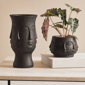 Alternative view of VASO PRETO ROSTO G