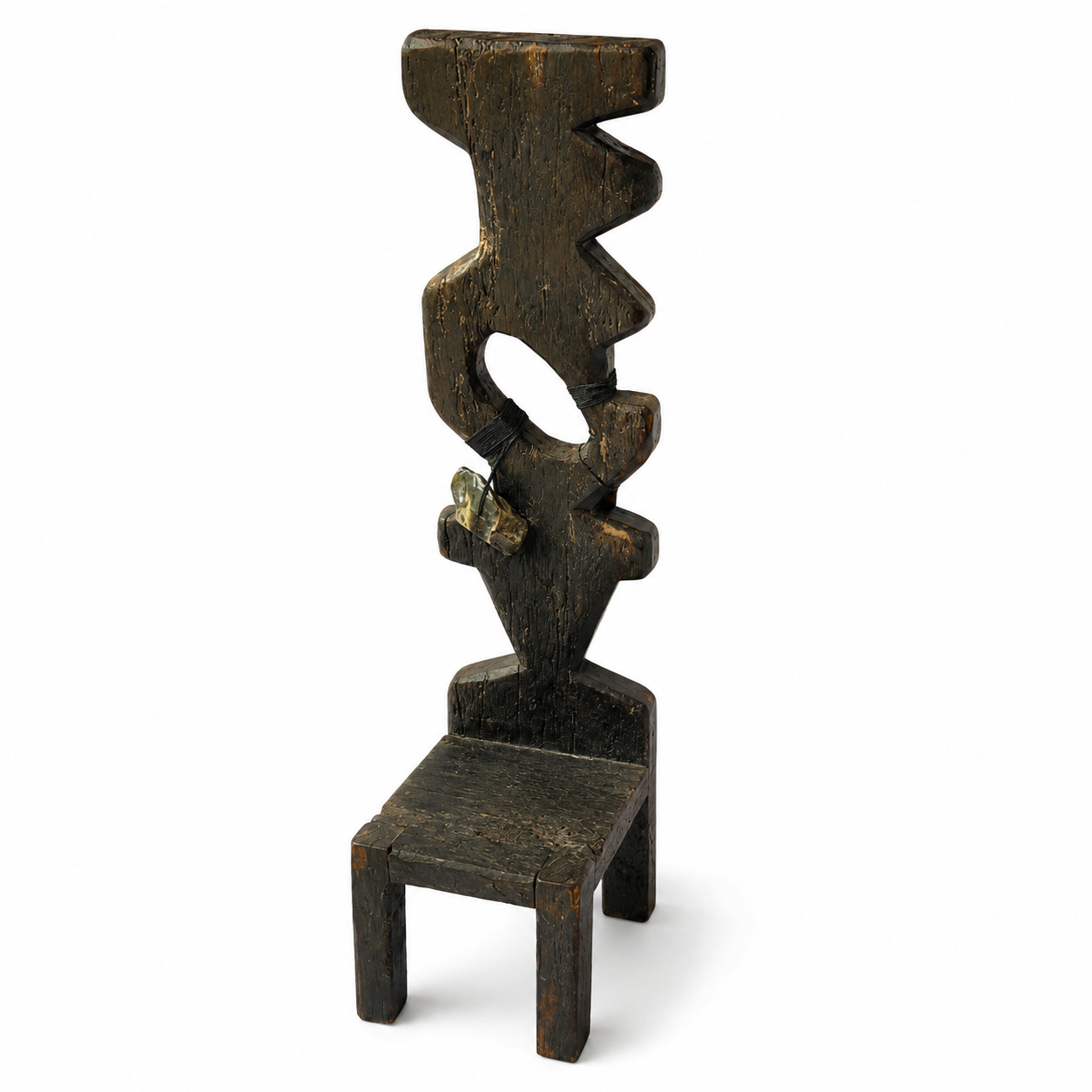 Cadeira Preta com Espaldar Longo | Escultura Decorativa em Madeira