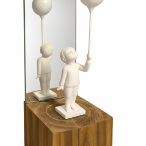 ESCULTURA MENINO BALÃO