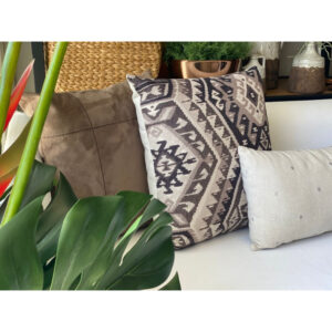 Alternative view of ALMOFADA SUEDE ESTAMPADA MARROM