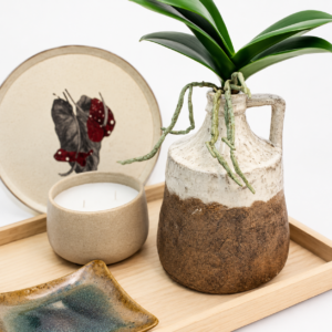Alternative view of VASO GARRAFA  CERAMICA COM ALCA BICOLOR EGEO M