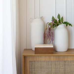 Alternative view of VASO EM CERAMICA BRANCO GG
