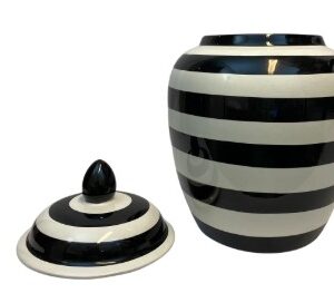 Alternative view of POTICHE CERAMICA PRETO E BRANCO COM TAMPA P