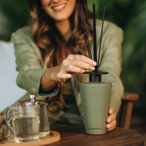 Alternative view of Difusor de Varetas Essência da Terra 500ml Chá Verde Acqua Roma | Aroma Refrescante para Ambientes