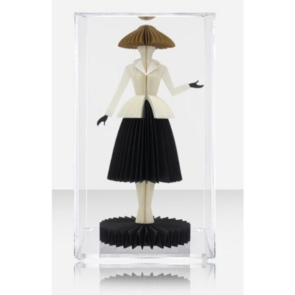 ESCULTURA CAIXA DE ACRÍLICO MISS DIOR - FASHION